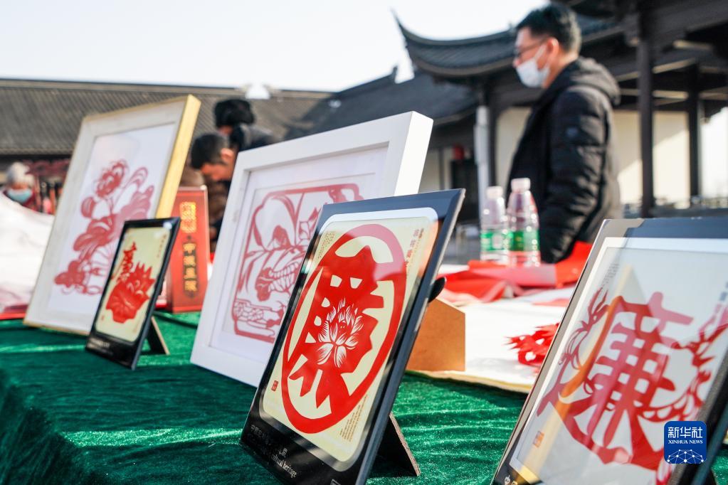 图片说明