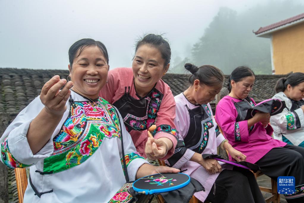图片说明