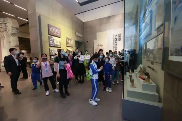 图片说明