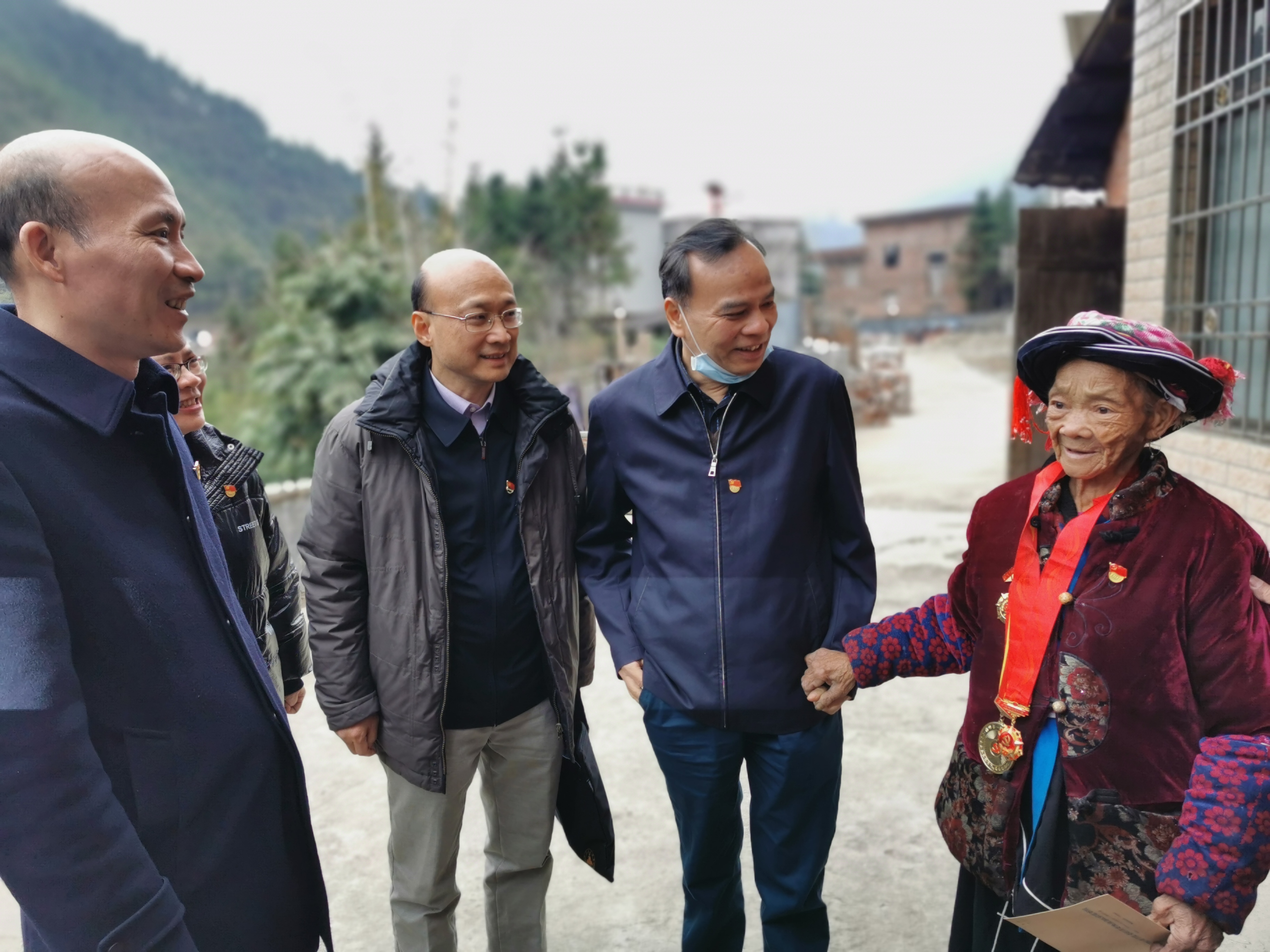图片说明