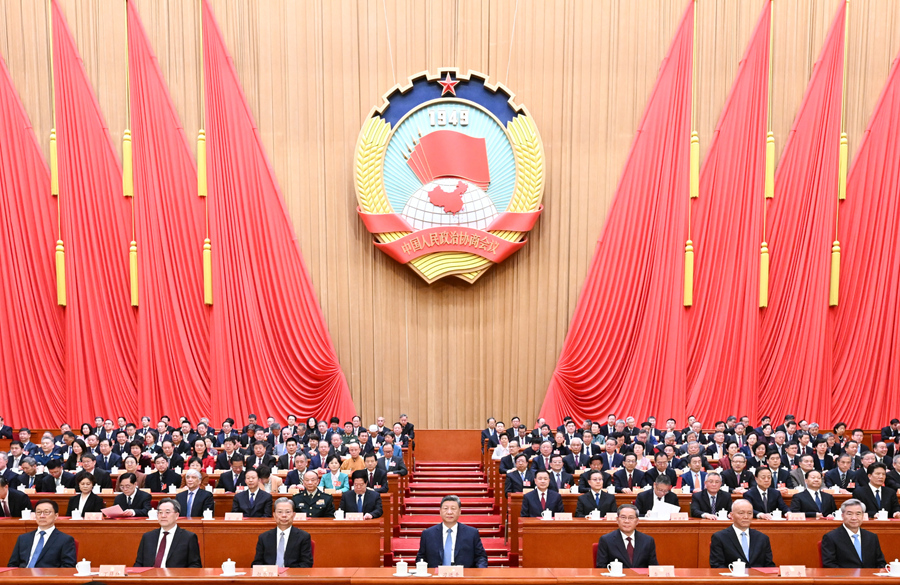   3月11日上午，中国人民政治协商会议第十四届全国委员会第四次会议在北京人民大会堂闭幕。这是习近平、李强、赵乐际、蔡奇、丁薛祥、李希、韩正在主席台就座。新华社记者 燕雁 摄